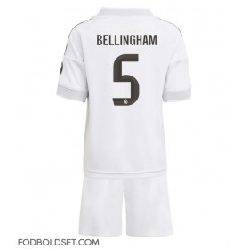 Real Madrid Jude Bellingham #5 Hjemme Trøje Børn 2025-26 Kortærmet (+ Korte bukser)
